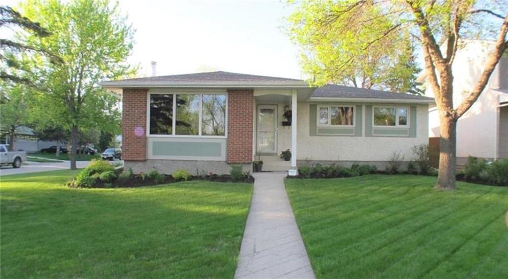 FEATURED LISTING: 27 Selwood Avenue Winnipeg
