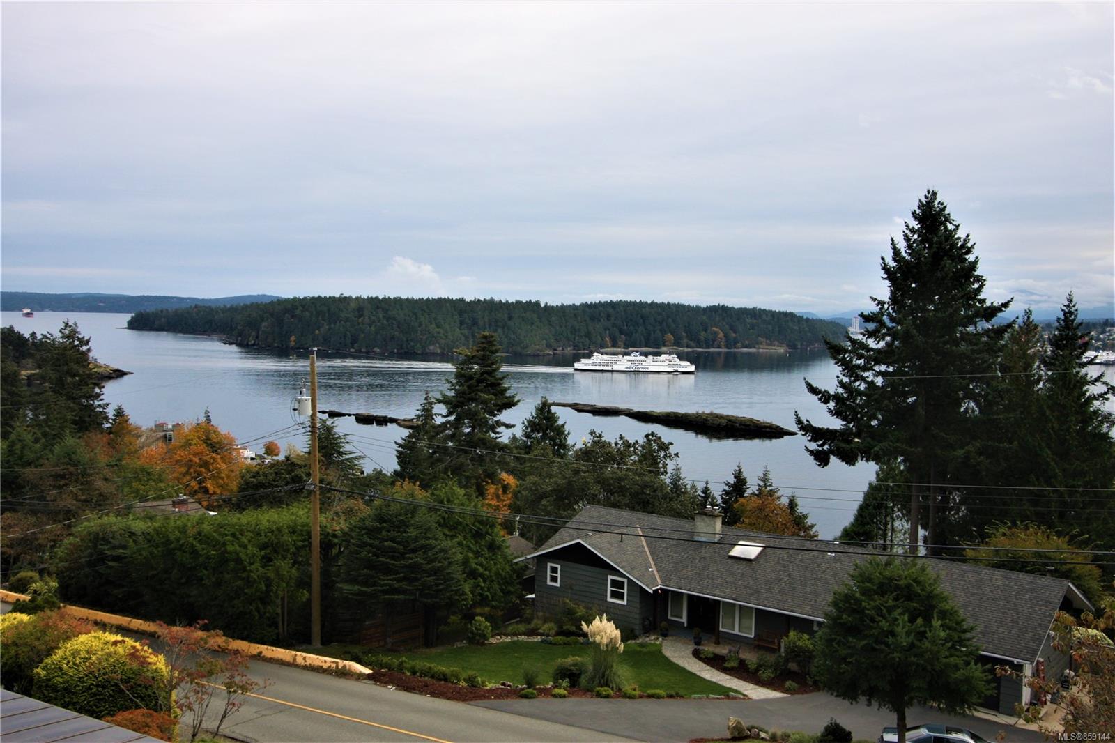 FEATURED LISTING: 197 NOTTINGHAM Dr