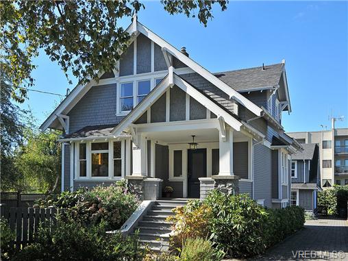 FEATURED LISTING: 2736 Fifth Street VICTORIA