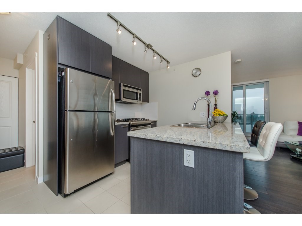 FEATURED LISTING: 906 6688 ARCOLA Street Burnaby