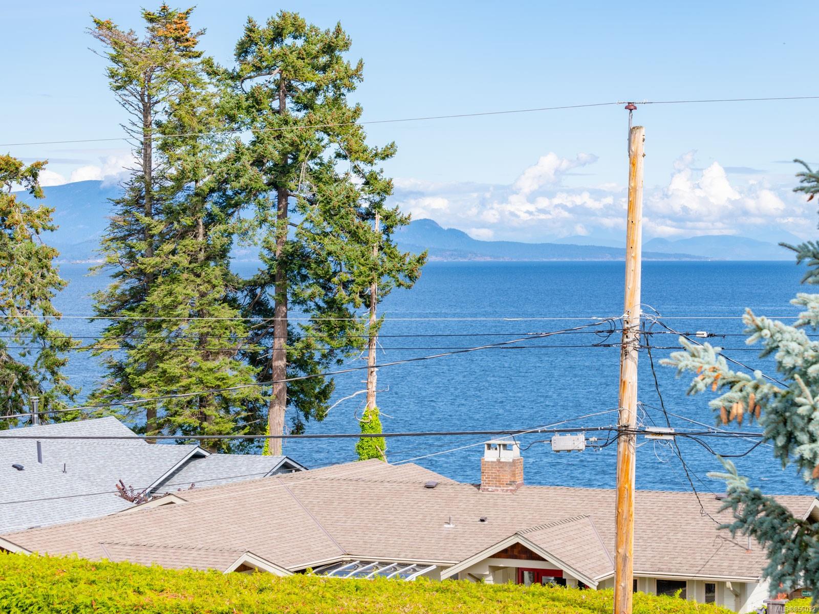 FEATURED LISTING: 1383 Reef Rd