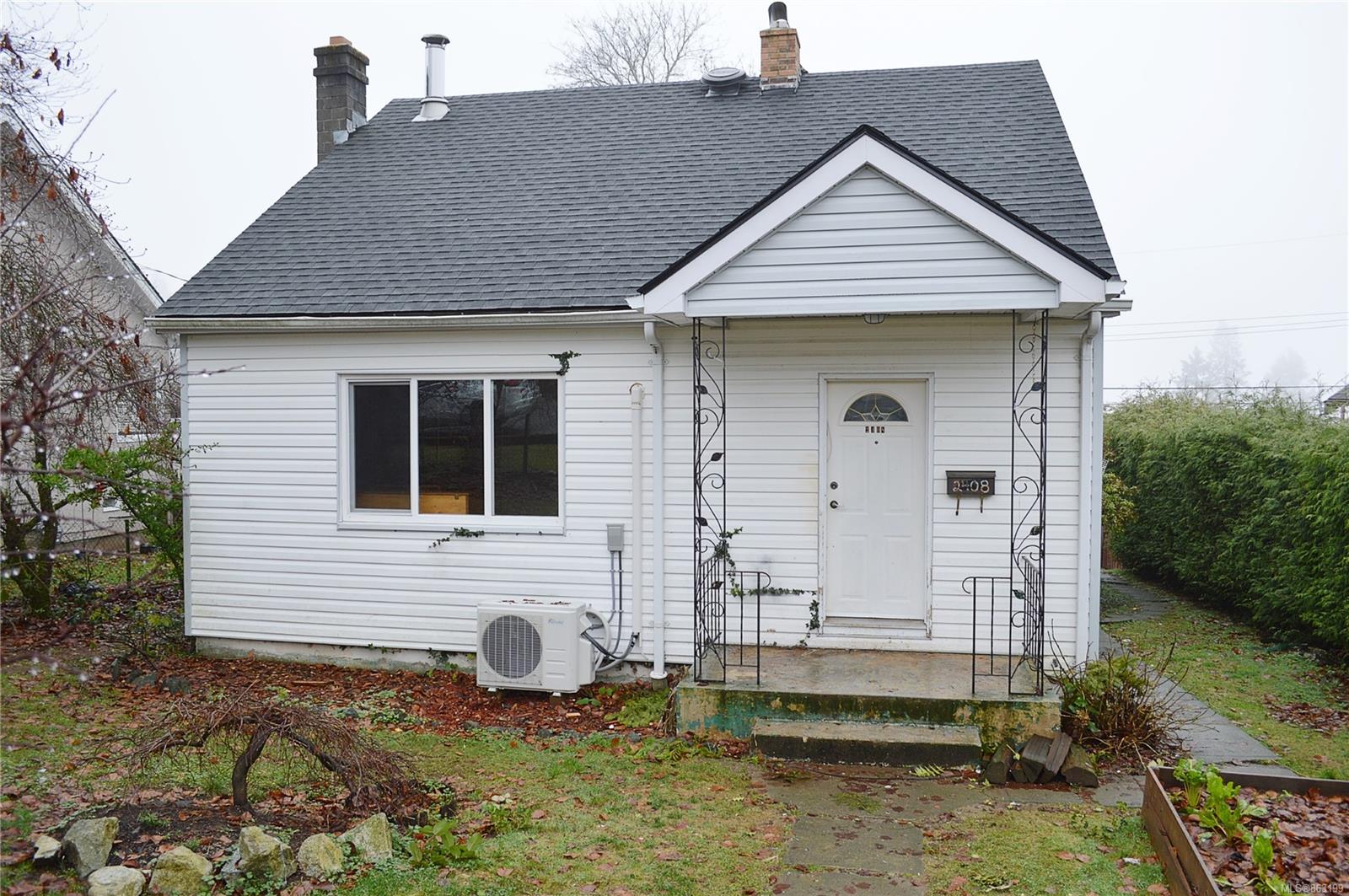 FEATURED LISTING: 2408 9th Ave