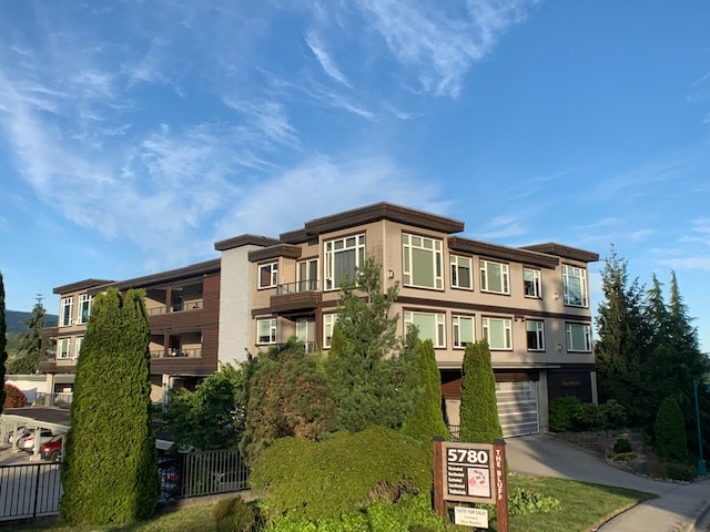 FEATURED LISTING: 10 - 5780 TRAIL Avenue Sechelt