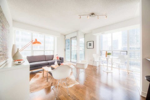 Main Photo: 30 Grand Trunk Cres Unit #1006 in Toronto: Waterfront Communities C1 Condo for sale (Toronto C01) : MLS(r) # C2903701