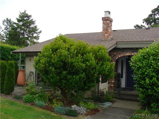 FEATURED LISTING: 6 - 3968 Cedar Hill Rd VICTORIA