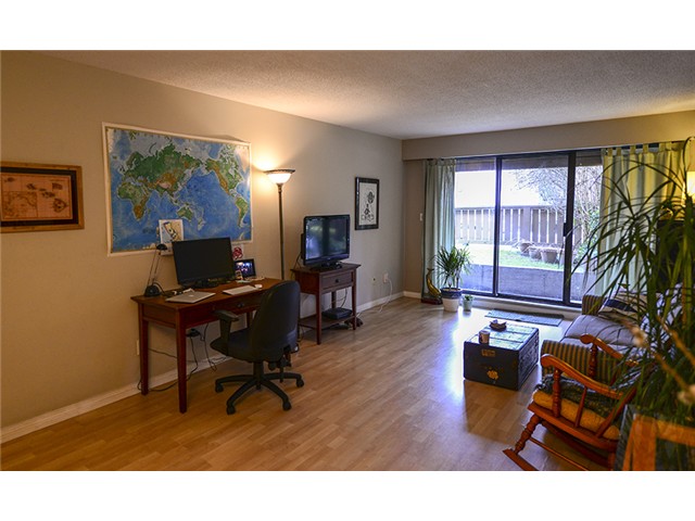 Main Photo: # 102 2424 CYPRESS ST in Vancouver: Kitsilano Condo for sale (Vancouver West) : MLS® # V1064786