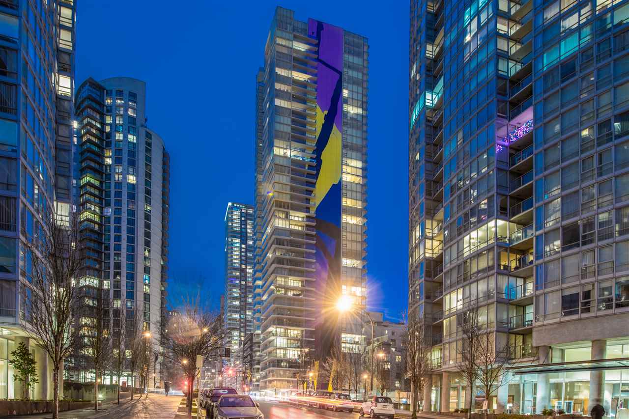 FEATURED LISTING: 3002 - 499 PACIFIC Street Vancouver