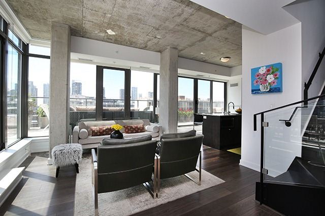 Main Photo: 32 Camden St Unit #Ph 5 in Toronto: Waterfront Communities C1 Condo for sale (Toronto C01) : MLS(r) # C3240912