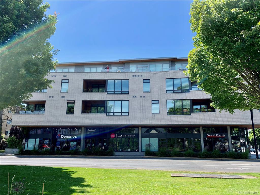 FEATURED LISTING: 204 - 1969 Oak Bay Ave Victoria
