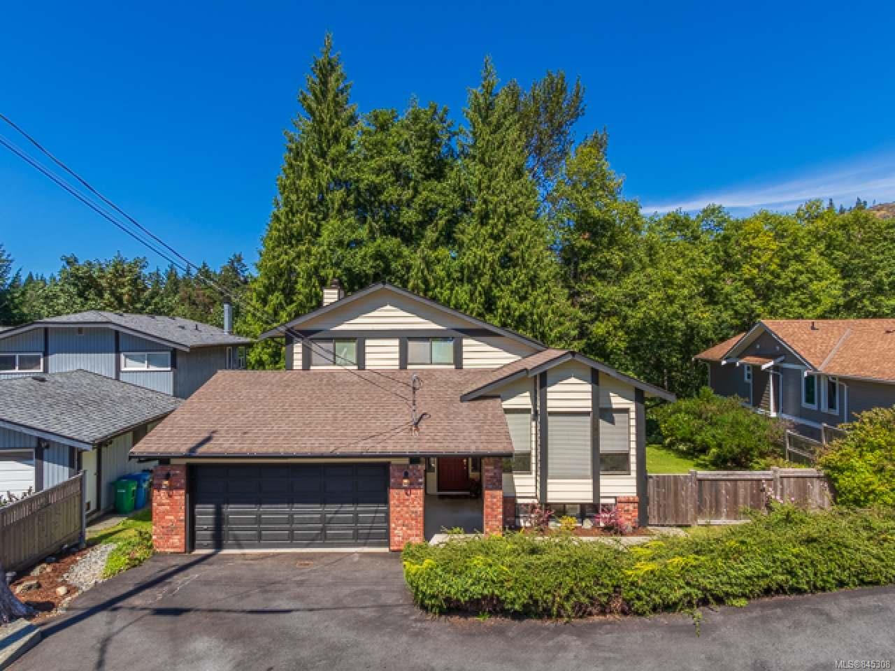 FEATURED LISTING: 3581 Fairview Dr NANAIMO
