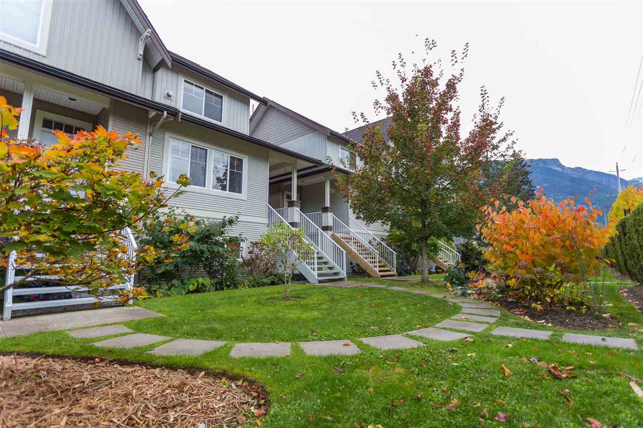 Main Photo: 11 1800 MAMQUAM ROAD in Squamish: Garibaldi Estates House 1/2 Duplex for sale : MLS® # R2116468