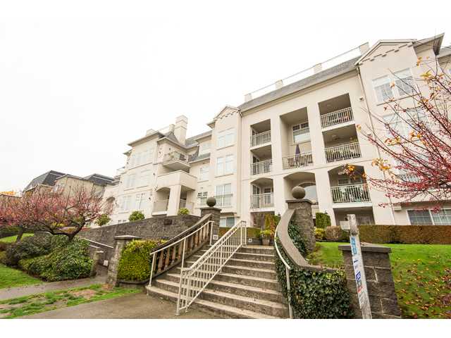 Main Photo: # 112 1655 GRANT AV in Port Coquitlam: Glenwood PQ Condo for sale : MLS® # V1035341