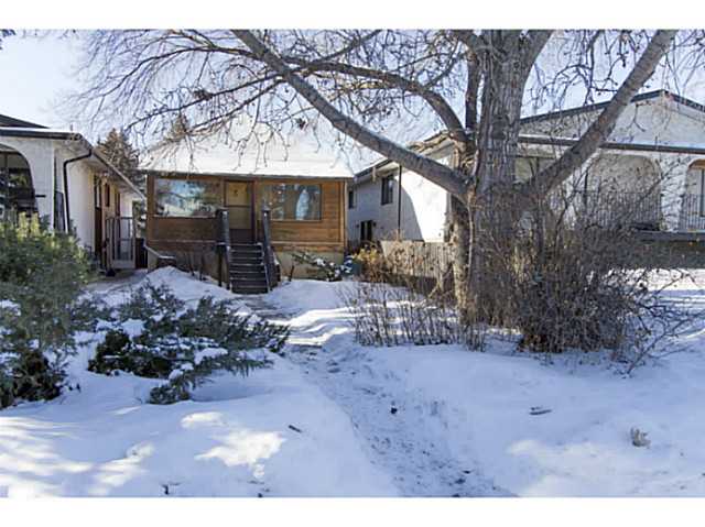 Main Photo: 2521 16A ST NW in CALGARY: Capitol Hill House for sale (Calgary) : MLS® # C3599604