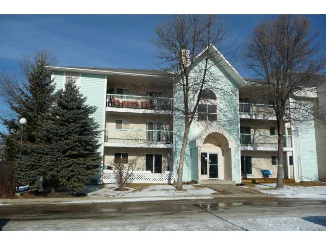 Main Photo: 481 Thompson Drive in WINNIPEG: St James Condominium for sale (West Winnipeg) : MLS®# 1201708