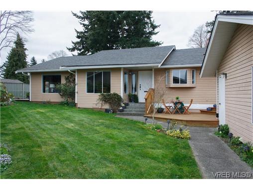 FEATURED LISTING: 1573 Craigiewood Court VICTORIA