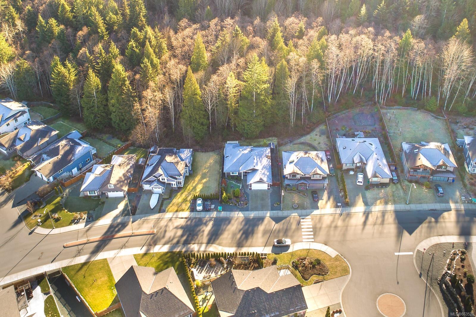 FEATURED LISTING: 809 Stirling Dr