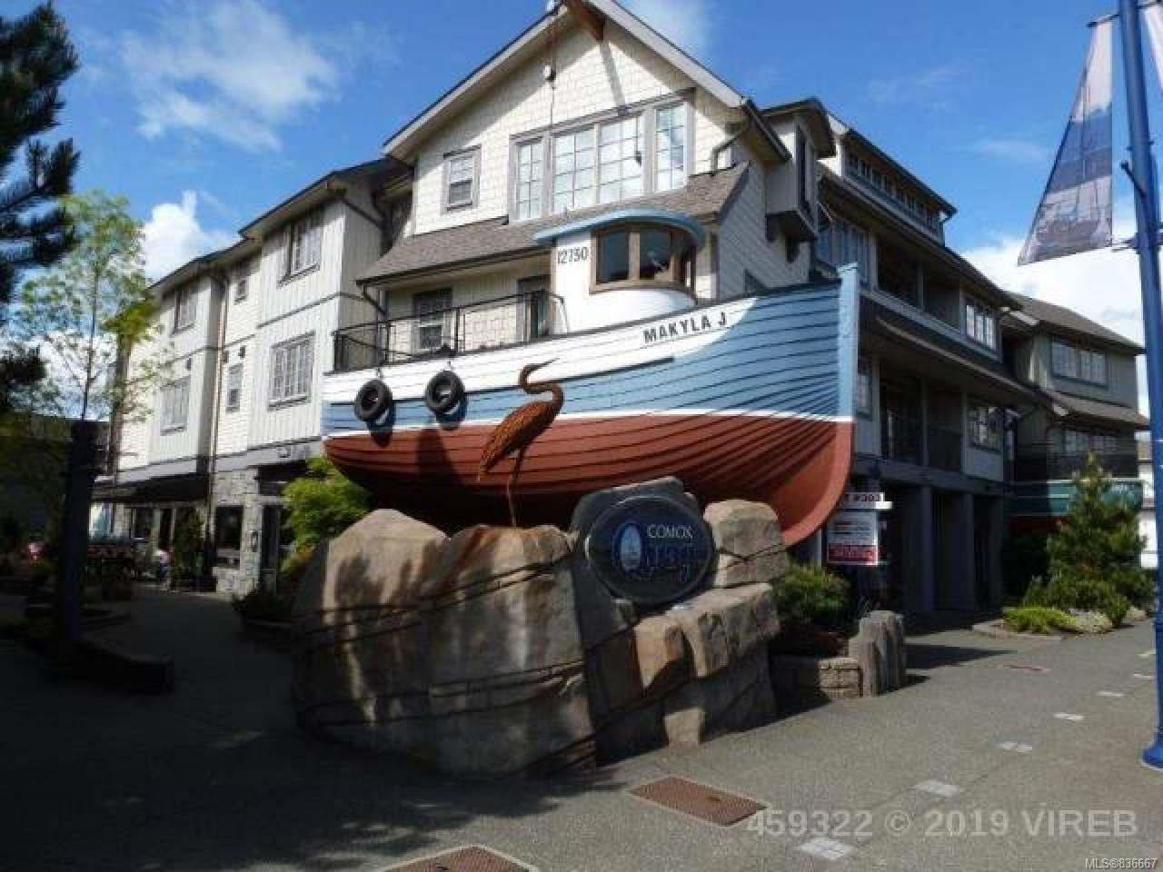FEATURED LISTING: 203 - 1695 Comox Ave COMOX