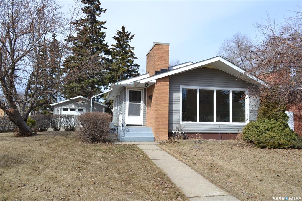 FEATURED LISTING: 526 Copland Crescent Saskatoon