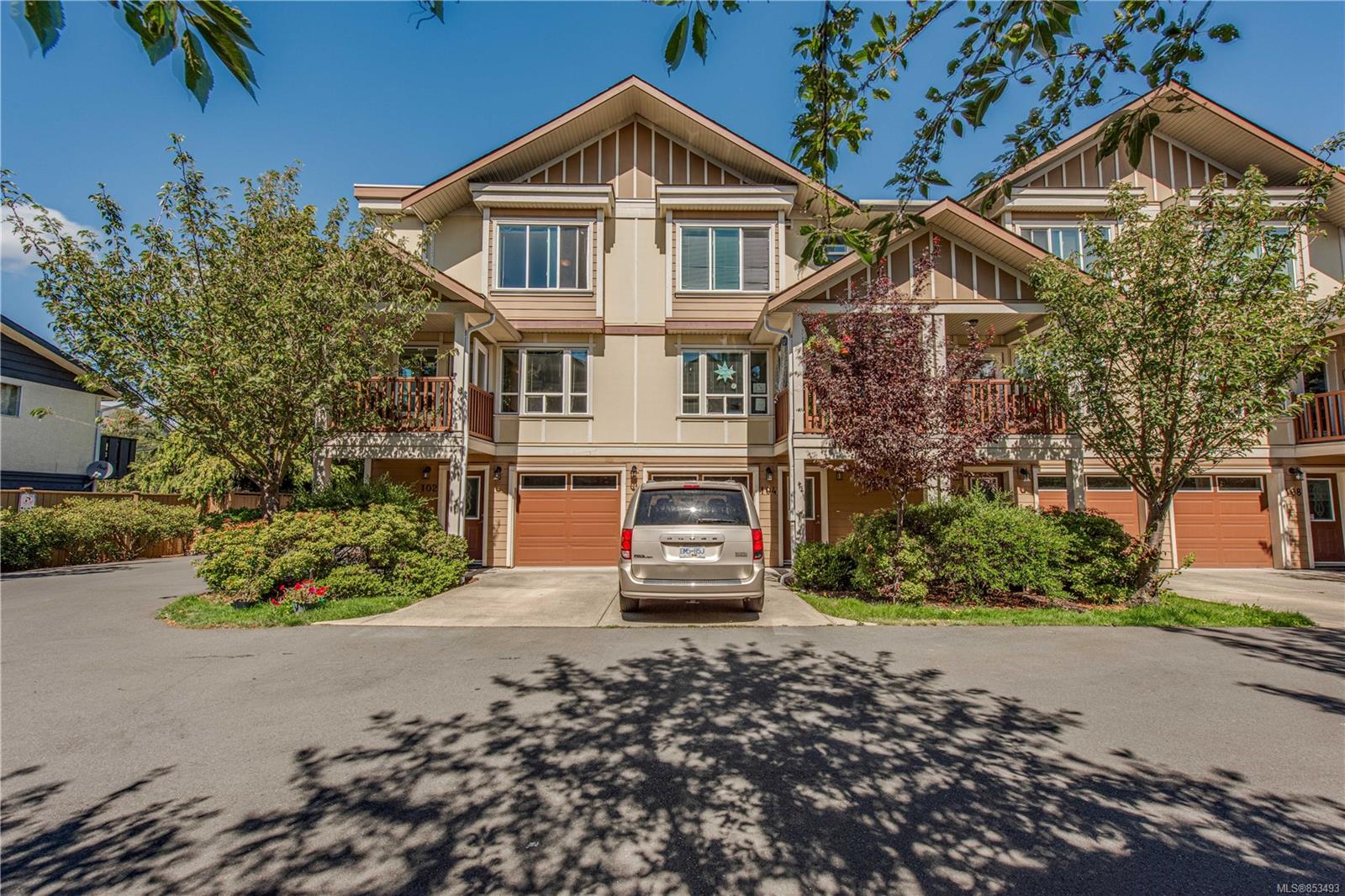 FEATURED LISTING: 102 - 827 Arncote Ave