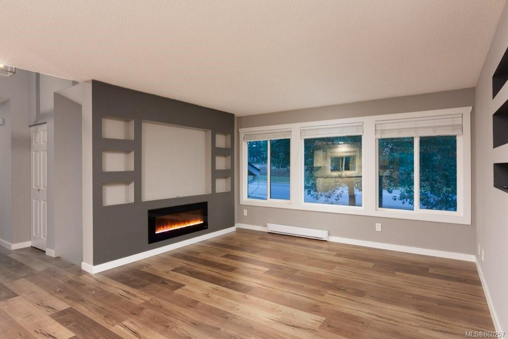 FEATURED LISTING: 2225 Rosstown Rd