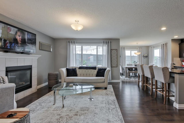 FEATURED LISTING: 910 ALBANY Point Northwest Edmonton