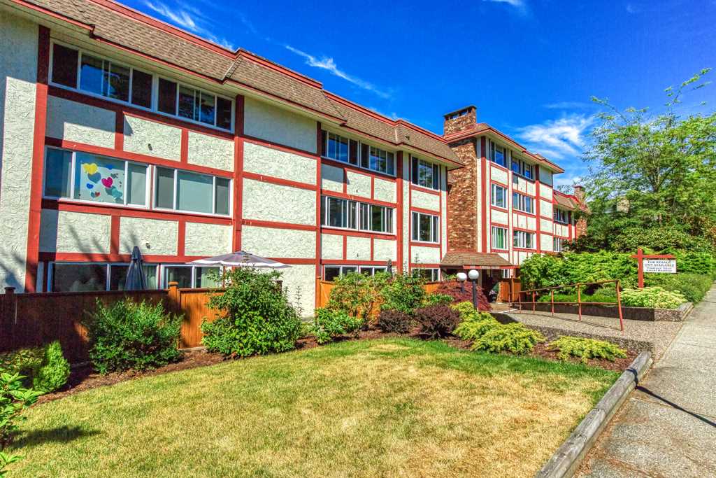 FEATURED LISTING: 204 - 1381 MARTIN Street White Rock
