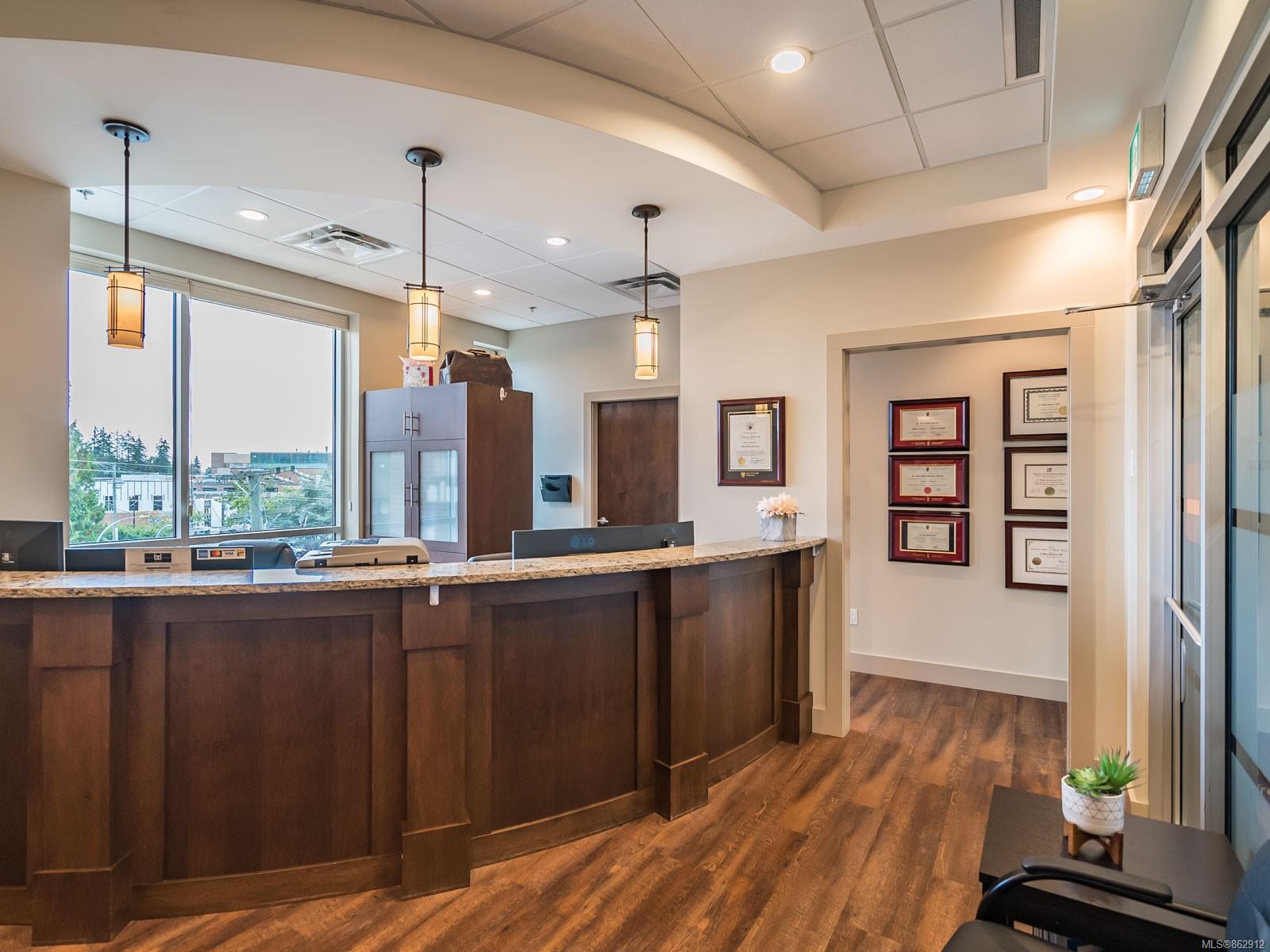 FEATURED LISTING: 301 - 1621 DUFFERIN Cres