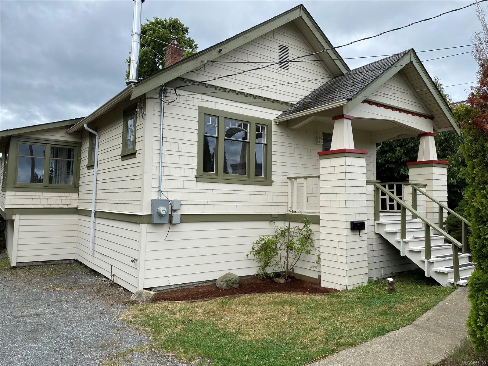 FEATURED LISTING: 585 Fifth St