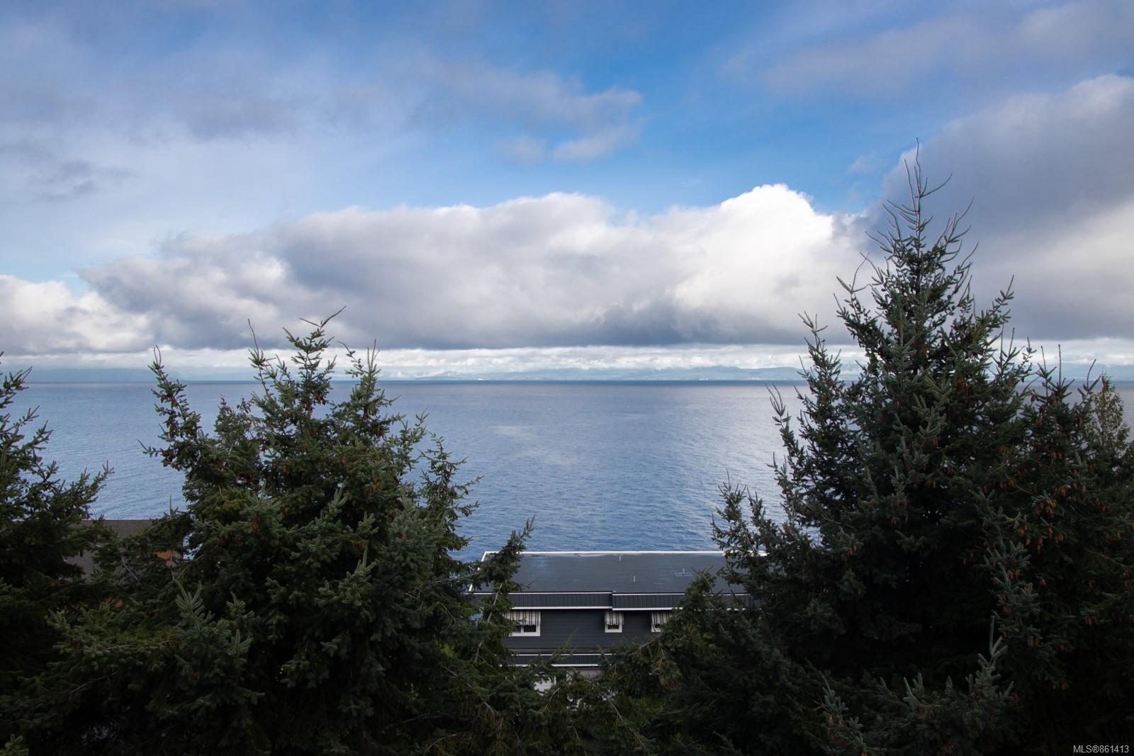 FEATURED LISTING: 4927 Fillinger Cres