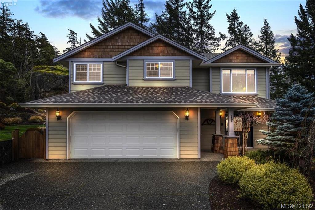 FEATURED LISTING: 3589 Sun Vista VICTORIA