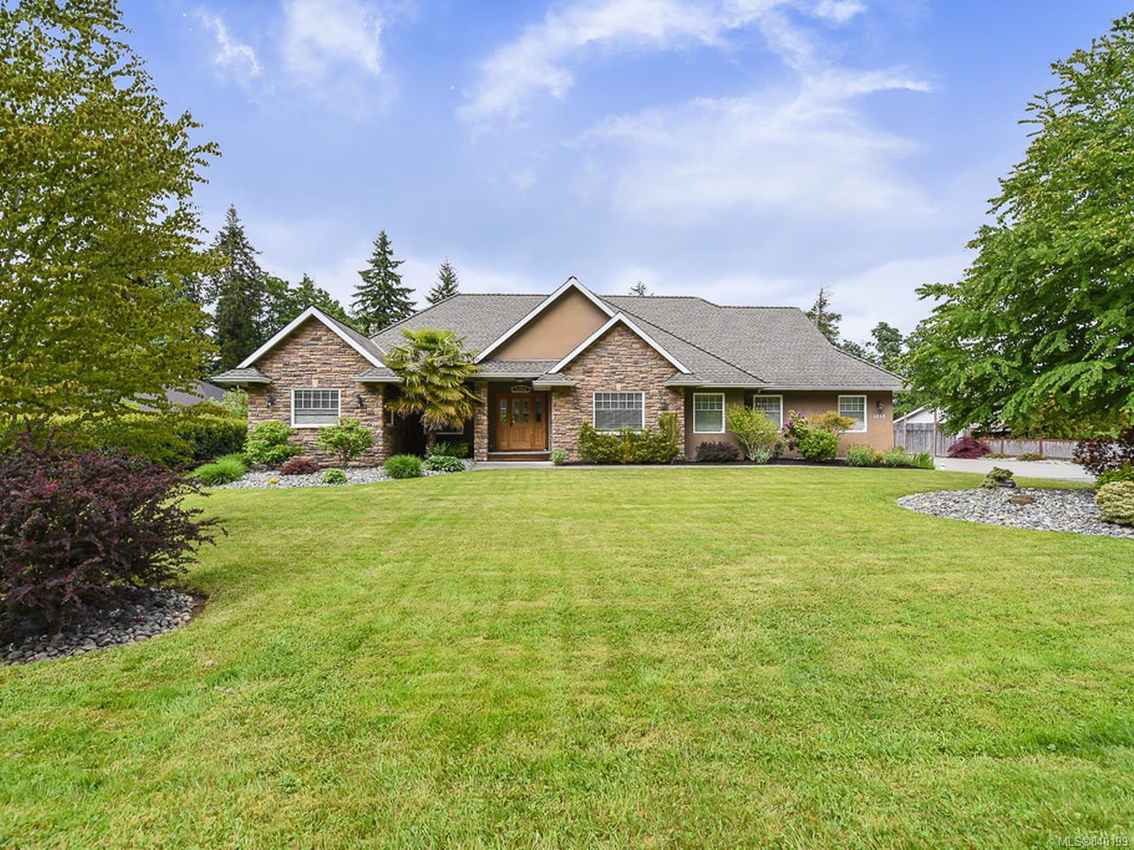 FEATURED LISTING: 4648 Montrose Dr COURTENAY
