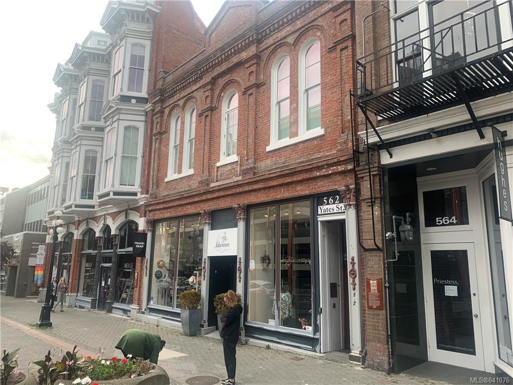 FEATURED LISTING: 207 - 562 Yates St Victoria
