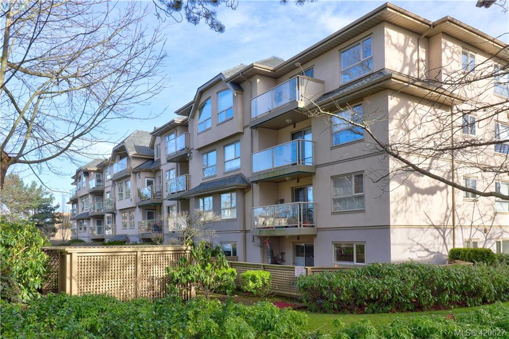 FEATURED LISTING: 101 1715 Richmond Avenue VICTORIA