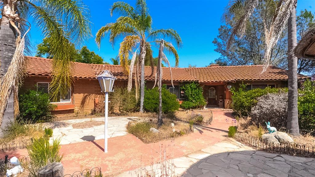 FEATURED LISTING: 1766 Treseder Cir El Cajon