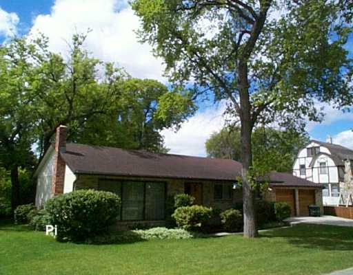 FEATURED LISTING: 484 SCOTIA Street Winnipeg