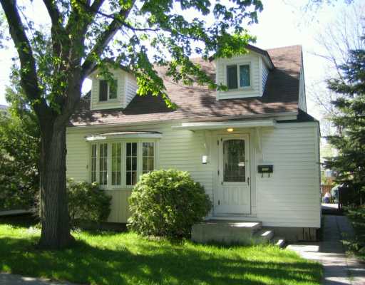 Main Photo: 1055 GARWOOD Avenue in Winnipeg: Fort Rouge / Crescentwood / Riverview Single Family Detached for sale (South Winnipeg) : MLS®# 2607810