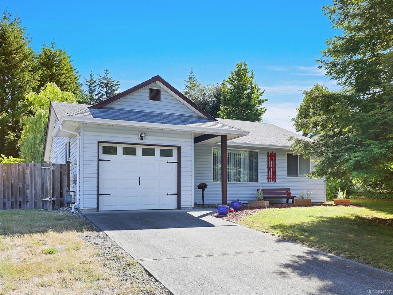 FEATURED LISTING: 611 McPhedran Rd South CAMPBELL RIVER