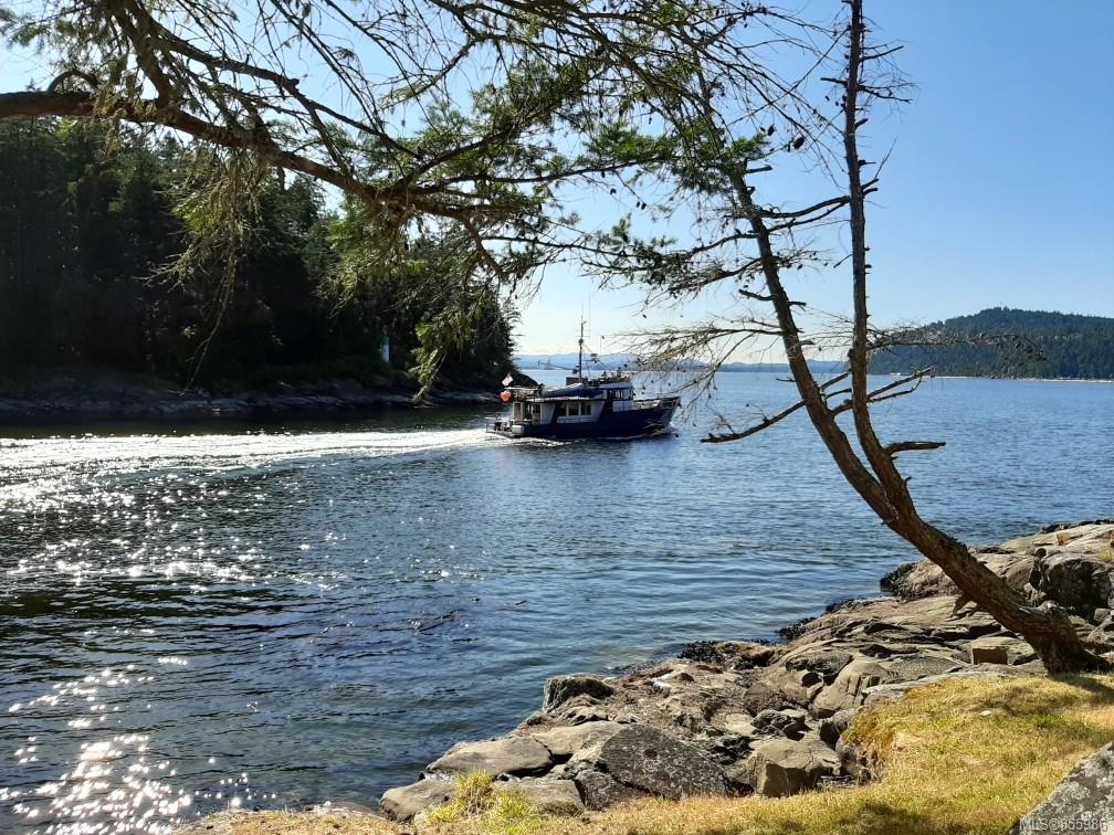 FEATURED LISTING: 141 COHO Blvd