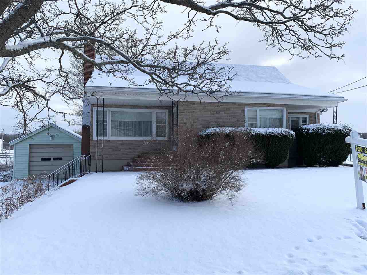 FEATURED LISTING: 15 High Street Plymouth Park