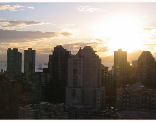 FEATURED LISTING: 2304 - 1225 RICHARDS Street Vancouver
