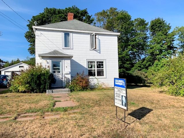 FEATURED LISTING: 8 Herbert Street Amherst