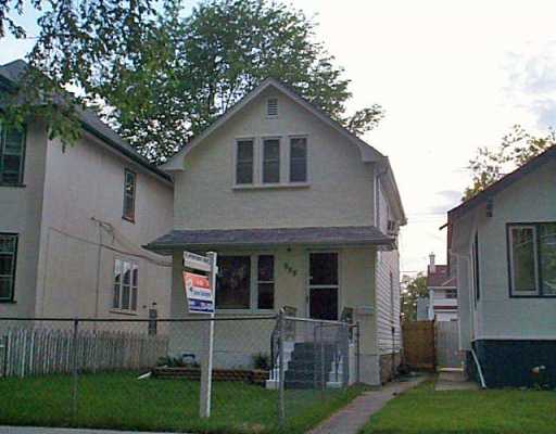 FEATURED LISTING: 888 SHERBURN Street Winnipeg