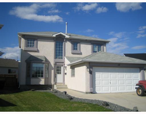 FEATURED LISTING: 28 MCKALL Bay WINNIPEG
