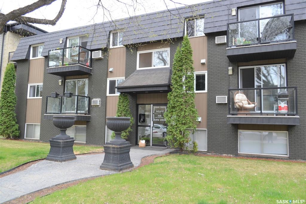 FEATURED LISTING: 201 - 920 9th Street Saskatoon