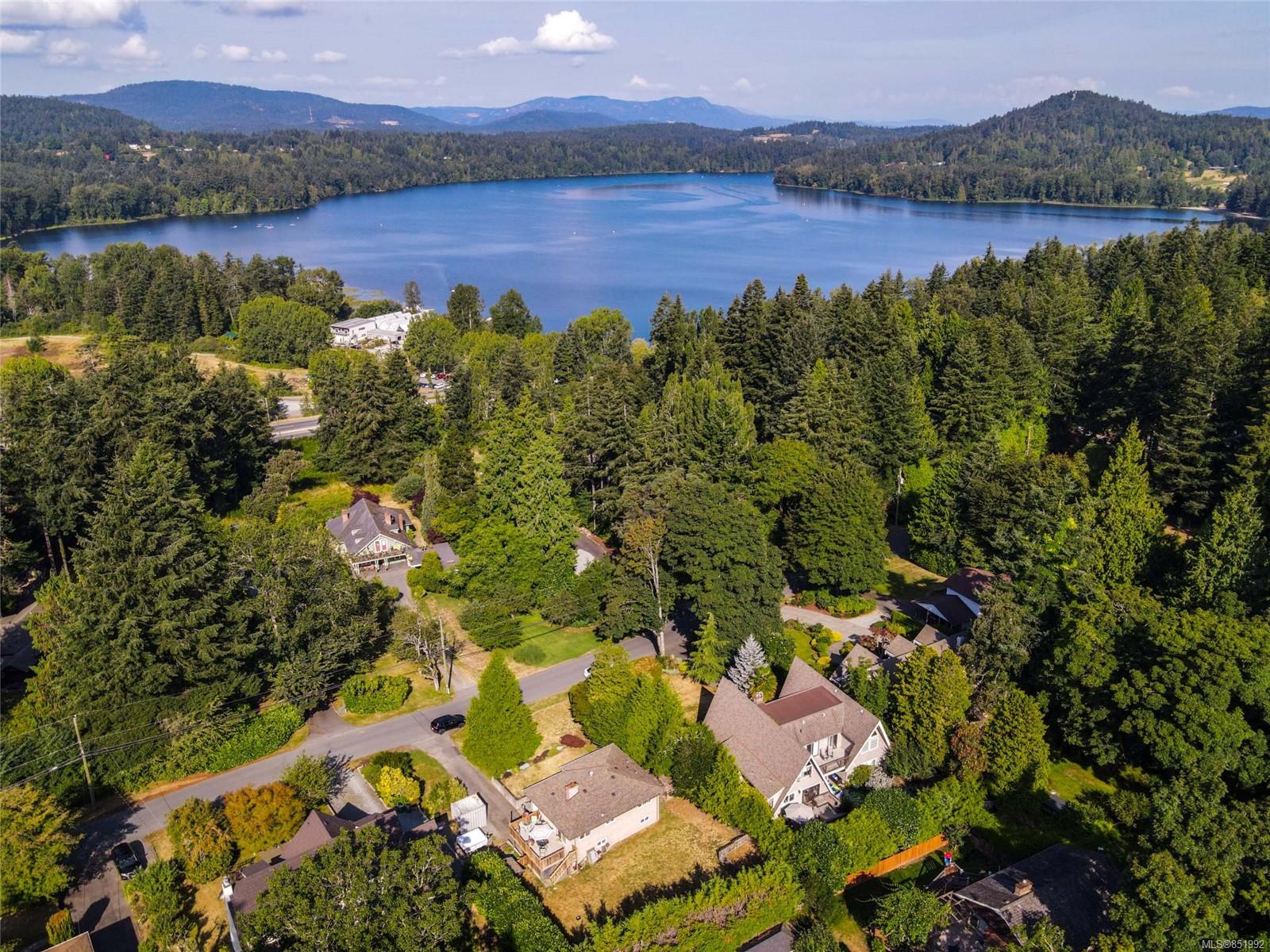 FEATURED LISTING: 5143 Santa Clara Ave