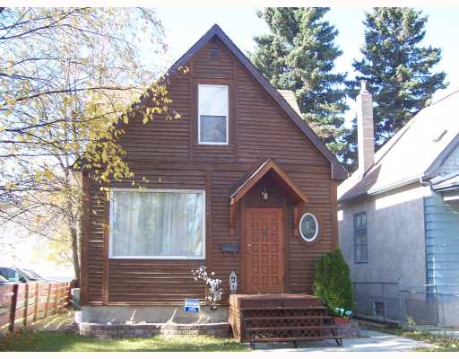 Main Photo: 206 HAMPTON Street in WINNIPEG: St James Single Family Detached for sale (West Winnipeg) : MLS®# 2717433