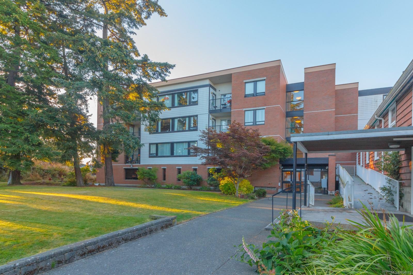 FEATURED LISTING: 307 - 520 Foster St