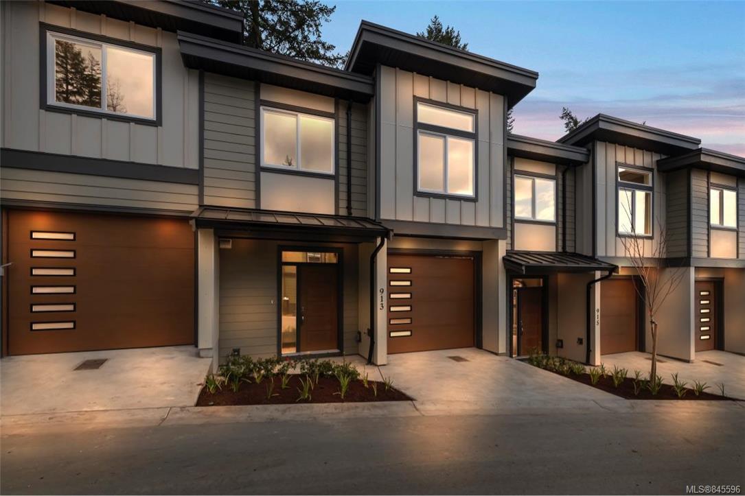 FEATURED LISTING: 2117 Echo Valley Pl