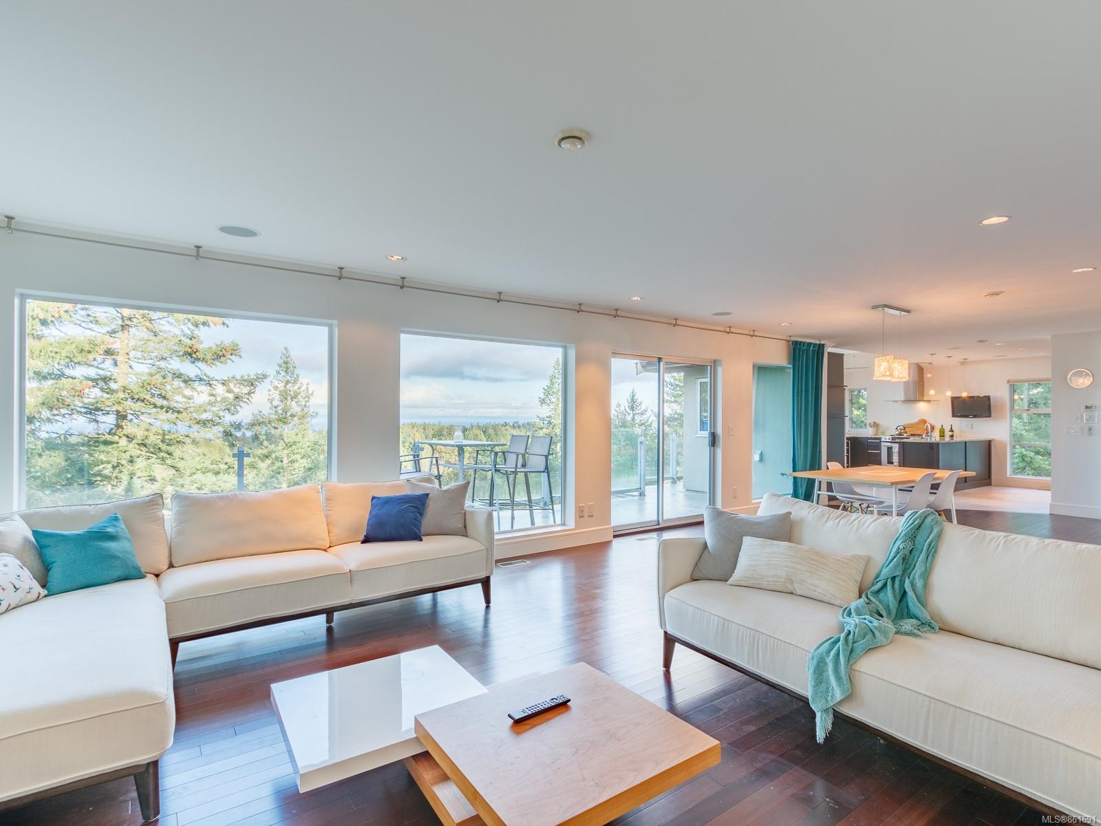 FEATURED LISTING: 7090 Aulds Rd