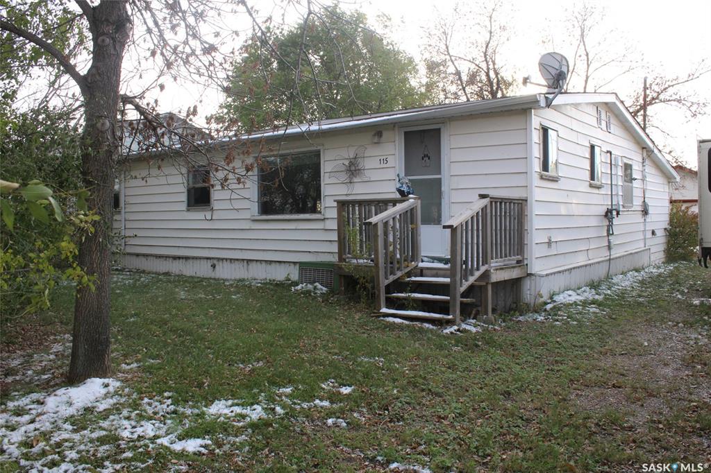 FEATURED LISTING: 115 Galloway Street Lampman